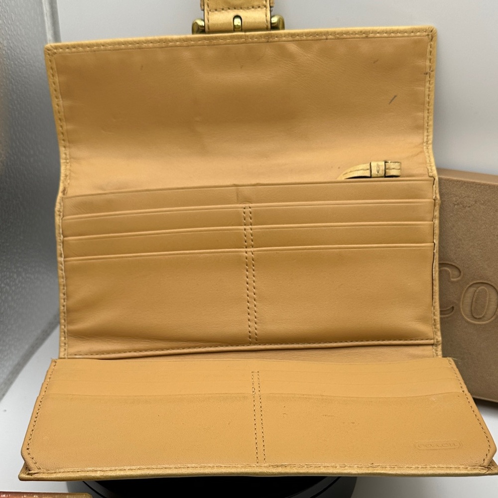 Vintage Coach SoHo Natural Tan and Brown leather Women's Wallet - Picture 7 of 16
